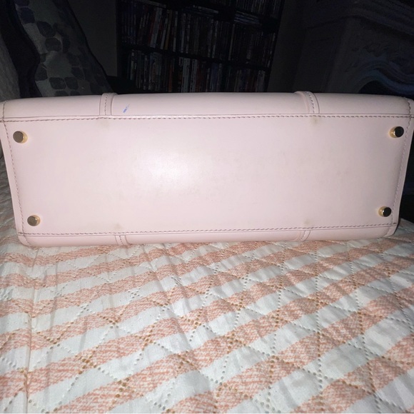 SOLD- FINAL SALE Kate Spade PURSE - Picture 4 of 8
